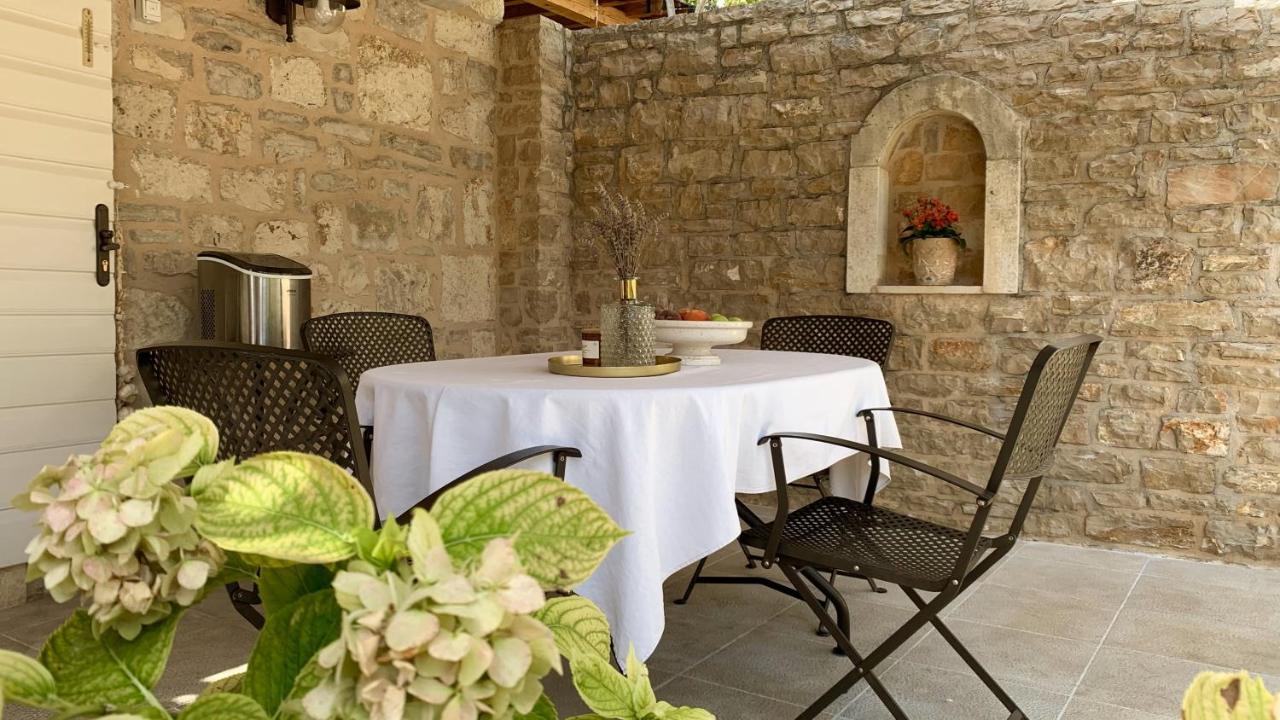 Heritage House Dvor Сутиван Экстерьер фото